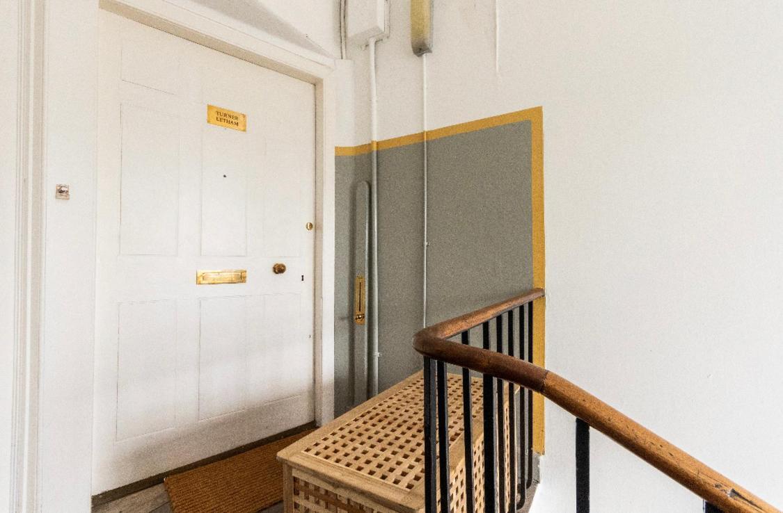 New Town Apartment With Castle View EDI Eksteriør bilde
